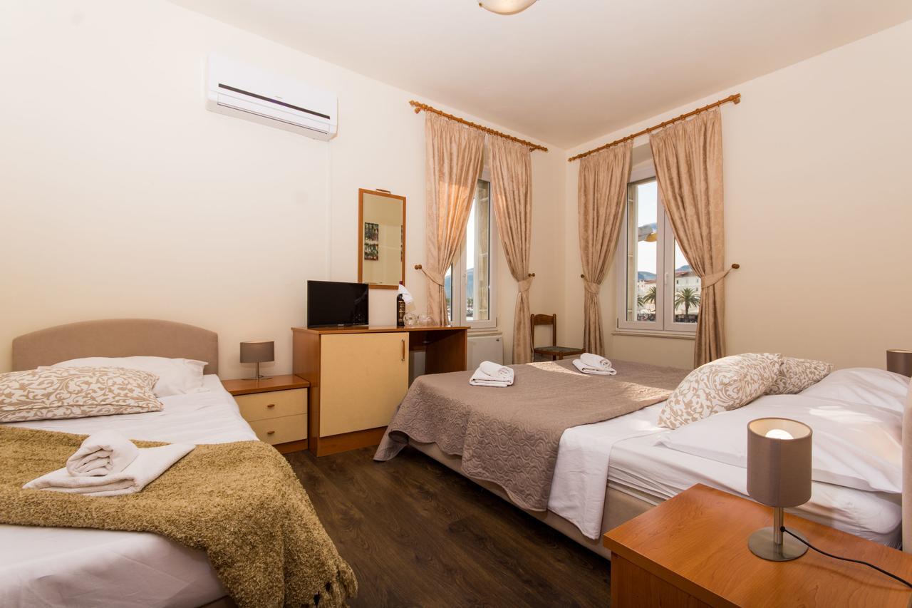 Rooms Villa Liza Трогир Экстерьер фото